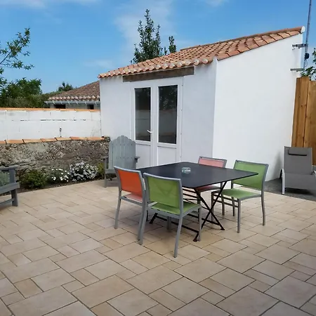 La Chaize Holiday home *
